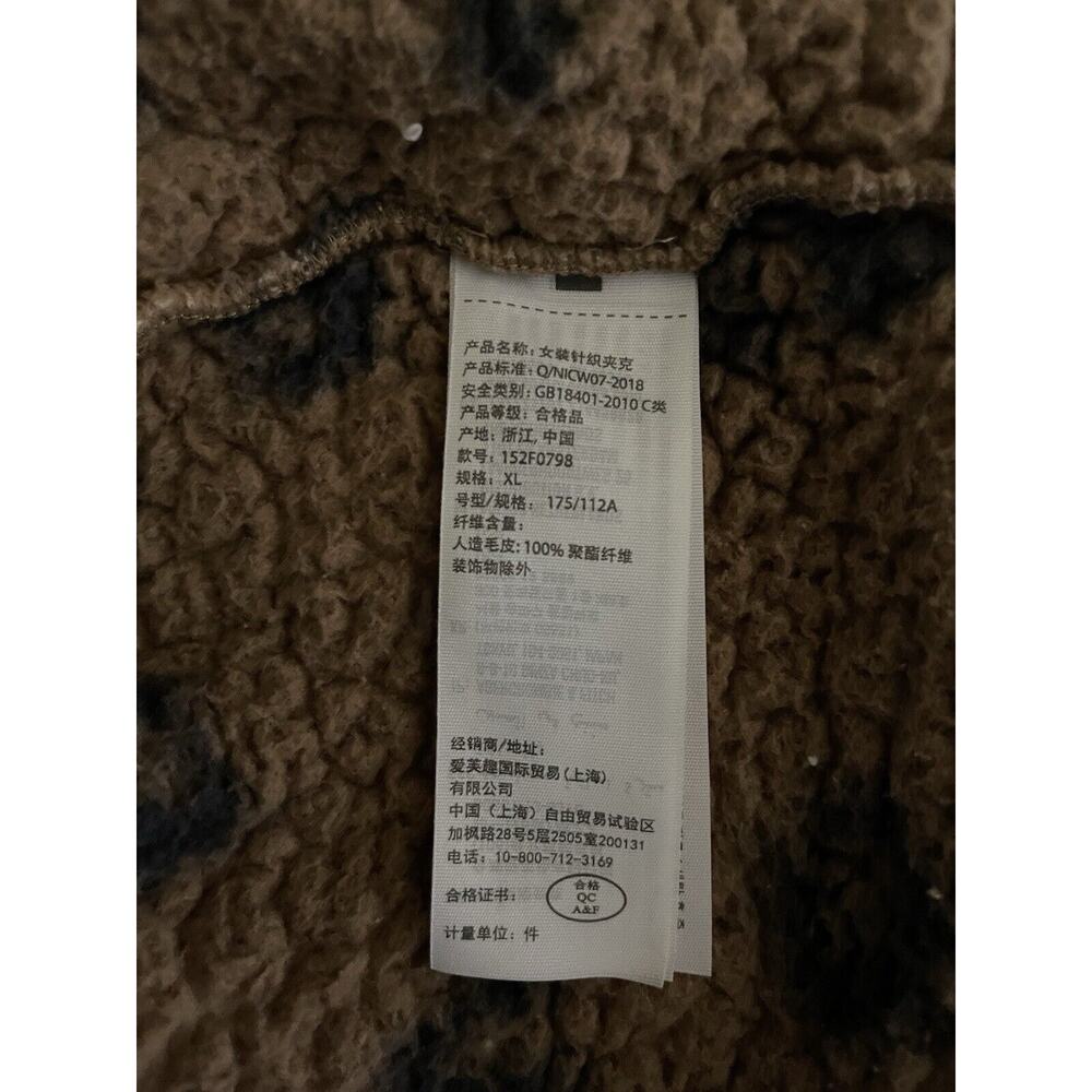 Abercrombie & Fitch Tan and Black Fleece Jacket - Picture 8 of 10